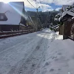 Winterfell - Dom Z Basenem Sezonowym Lipiec-sierpien Korbielów