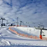 Winterfell - Dom Z Basenem Sezonowym Lipiec-sierpien *