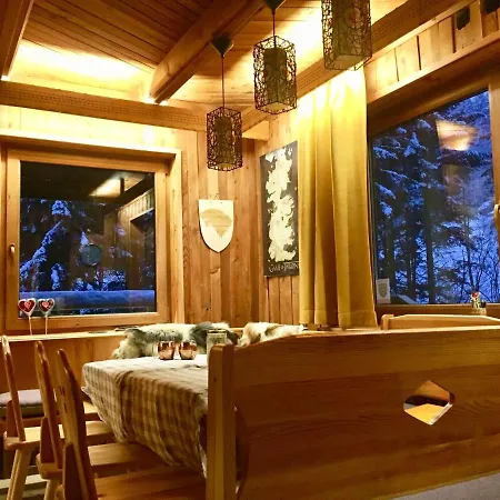 Winterfell - Dom Z Basenem Sezonowym Lipiec-sierpień Domek alpejski Korbielów