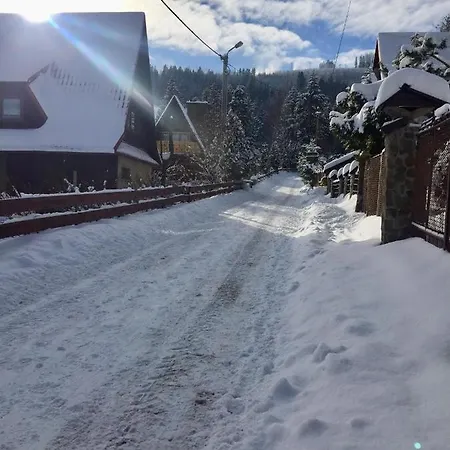 Winterfell - Dom Z Basenem Sezonowym Lipiec-sierpien Korbielów