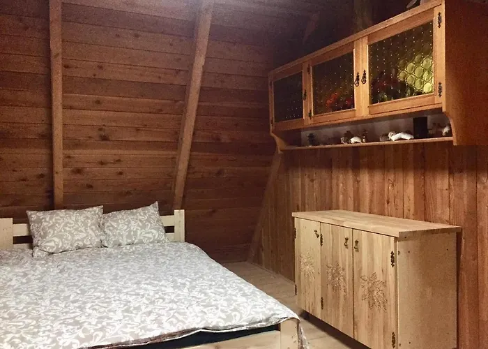 Domek alpejski Winterfell - Dom Z Basenem Sezonowym Lipiec-sierpień Korbielów